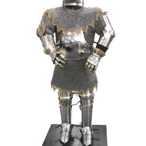 AS003-Armure-milanaise-614×800-1.jpg Armure médiévale milanaise de Churburg