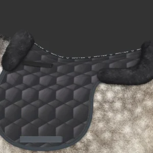 Tapis forme de selle avec mouton Mattès Quilt Sheen