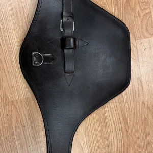 Sangle bavette en cuir Henri de Rivel